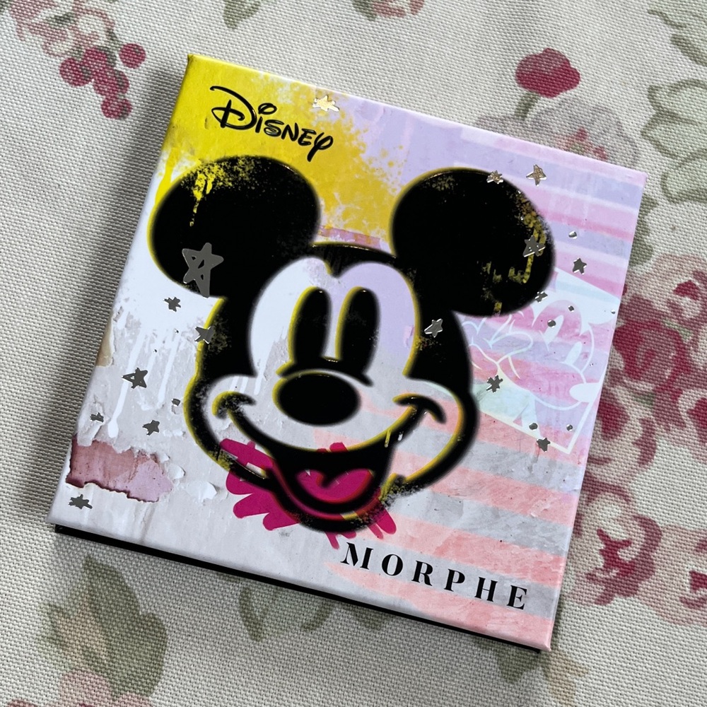 Disney Mickey Mouse Eyeshadow Palette Truth be Bold Mini matte and shimmer - Picture 5 of 9